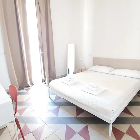 Domus 9 - Centro Apartment